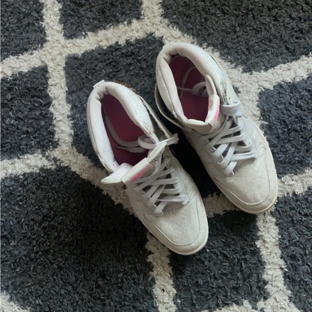 Nike size 8.5 wedges - Picture 4 of 6